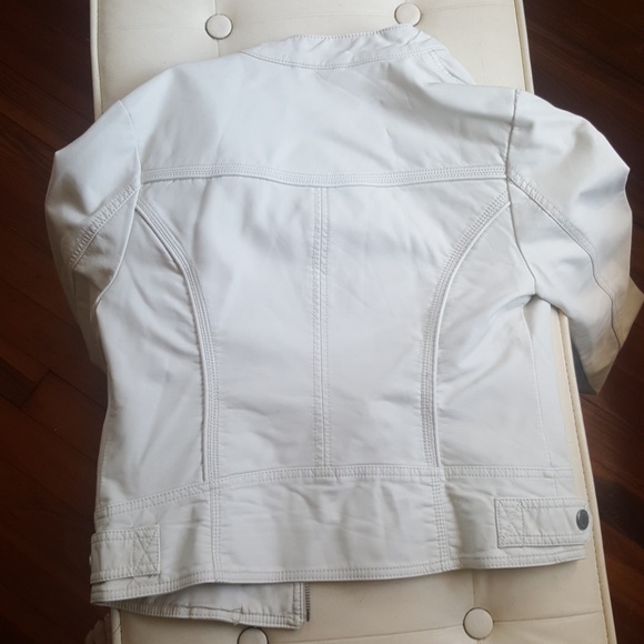 Jacket - Picture 3 of 3